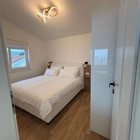 Lux Maris - Ganzes Haus Ražanj